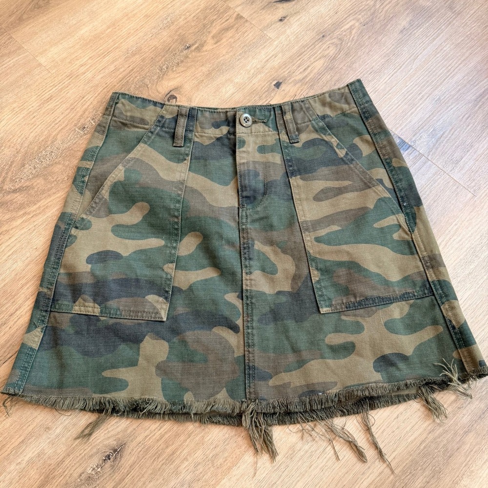 BLANK NYC Camo Cargo‎ Mini Skirt Frayed Hem Size 26